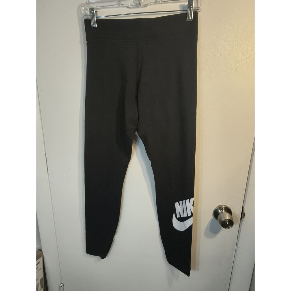 Nike Sportswear Essential Leggings Womens Medium M Black High Waisted CZ8528 010